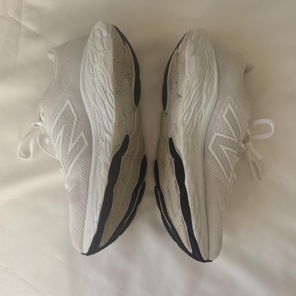 New Balance white fresh foam women's running shoes - Picture 4 of 7